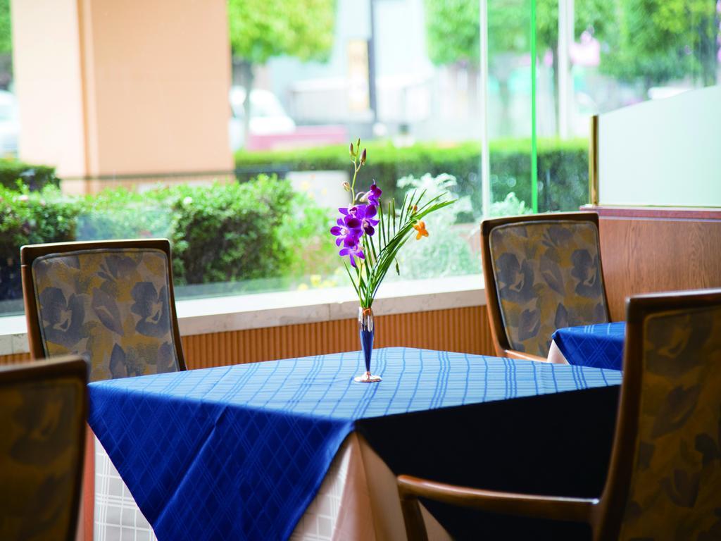 Hotel Crown Palais Kofu Bagian luar foto
