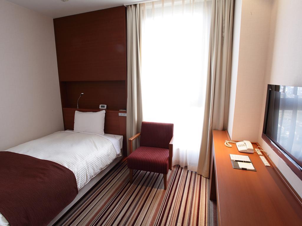 Hotel Crown Palais Kofu Bagian luar foto