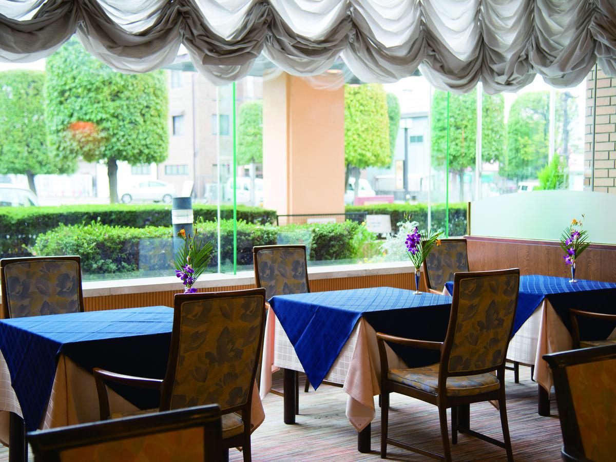 Hotel Crown Palais Kofu Bagian luar foto